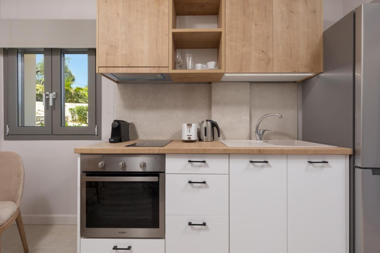 Kato Korakiana Onore Luxury Suites מראה חיצוני תמונה